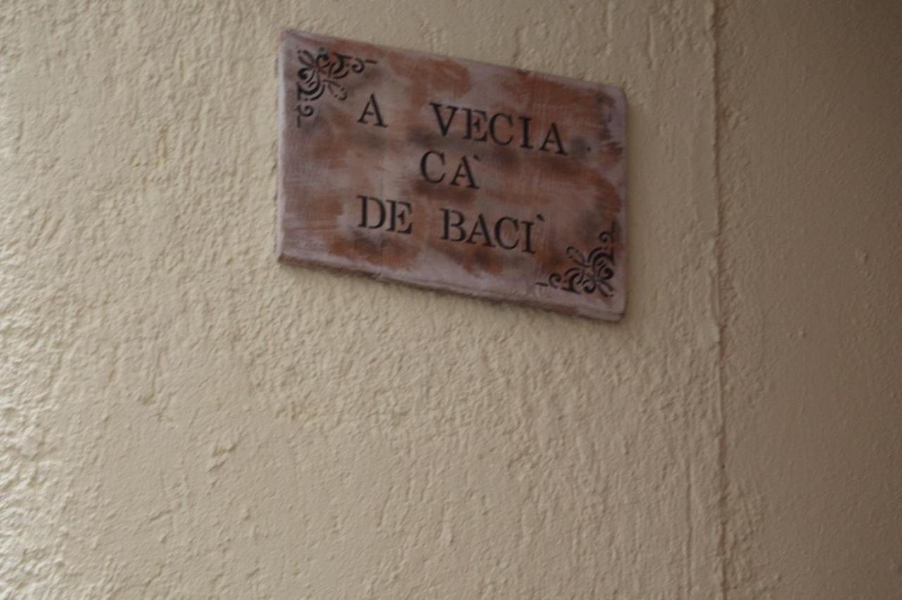 Appartamento Ca' Baci' Pigna Exterior foto